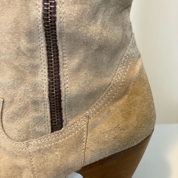 Frye Angela Side Zip Suede Boot size 8 - Picture 3 of 6